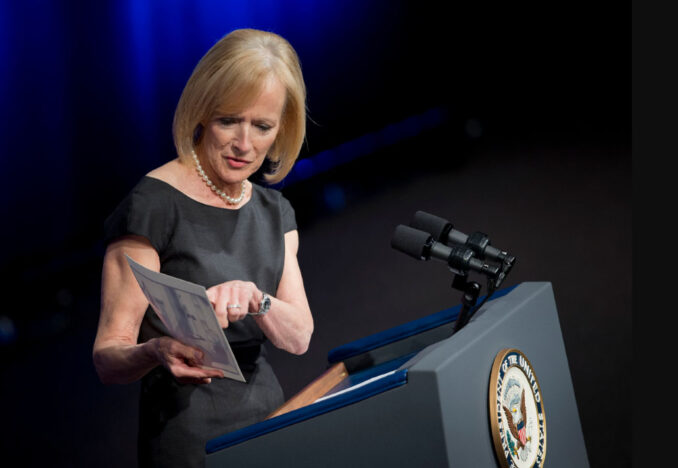 Judy Woodruff Bio