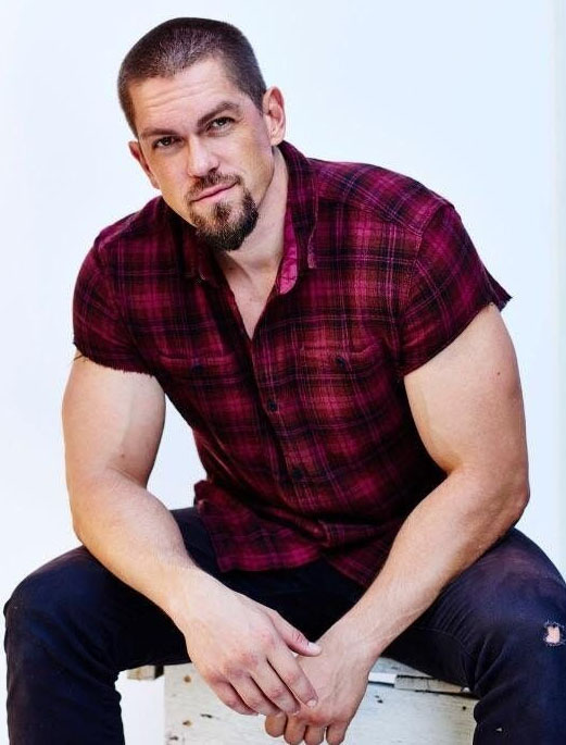 Steve Howey