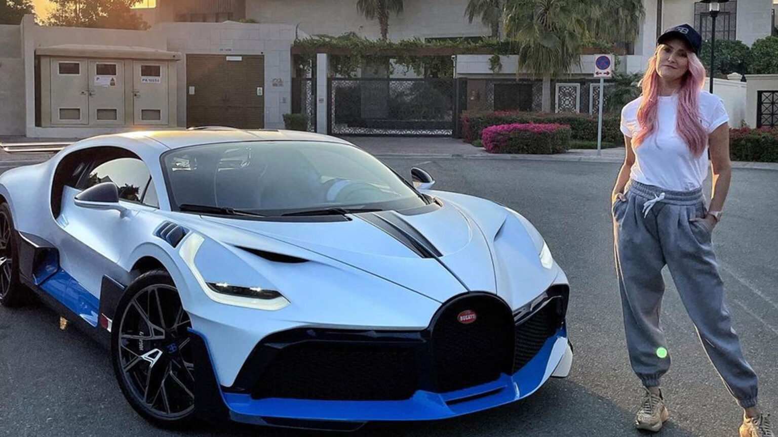 Supercar Blondie Net Worth 2024, Real Name, Age, Height, Boyfriend, Bio