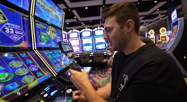 Key Factors Australian Players Consider in Choosing an Online Casino (1)
